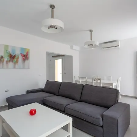 Дом отдыха Mariposas Pool Пуэрто-дель-Росарио