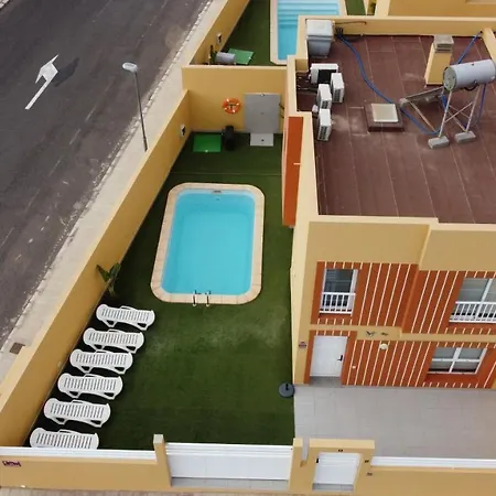 Mariposas Pool Пуэрто-дель-Росарио